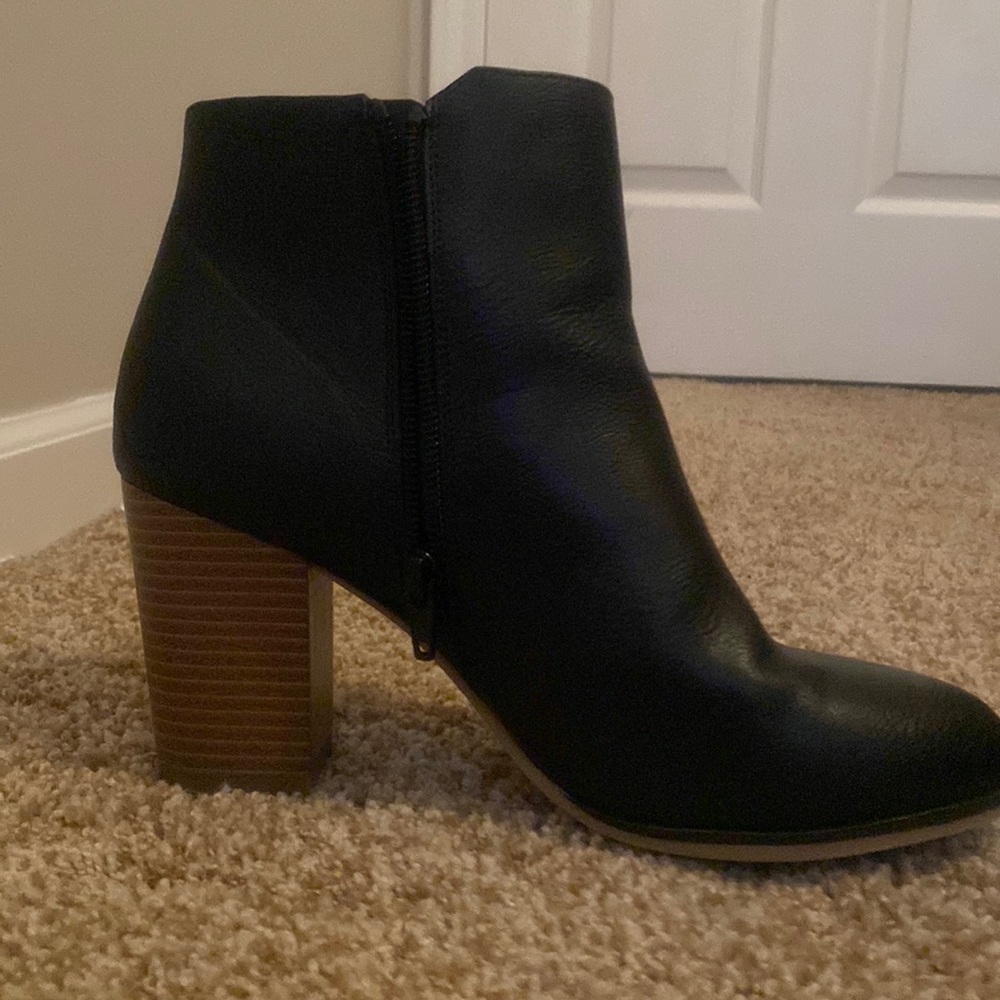Apt 9 Heeled Boots, Size 8